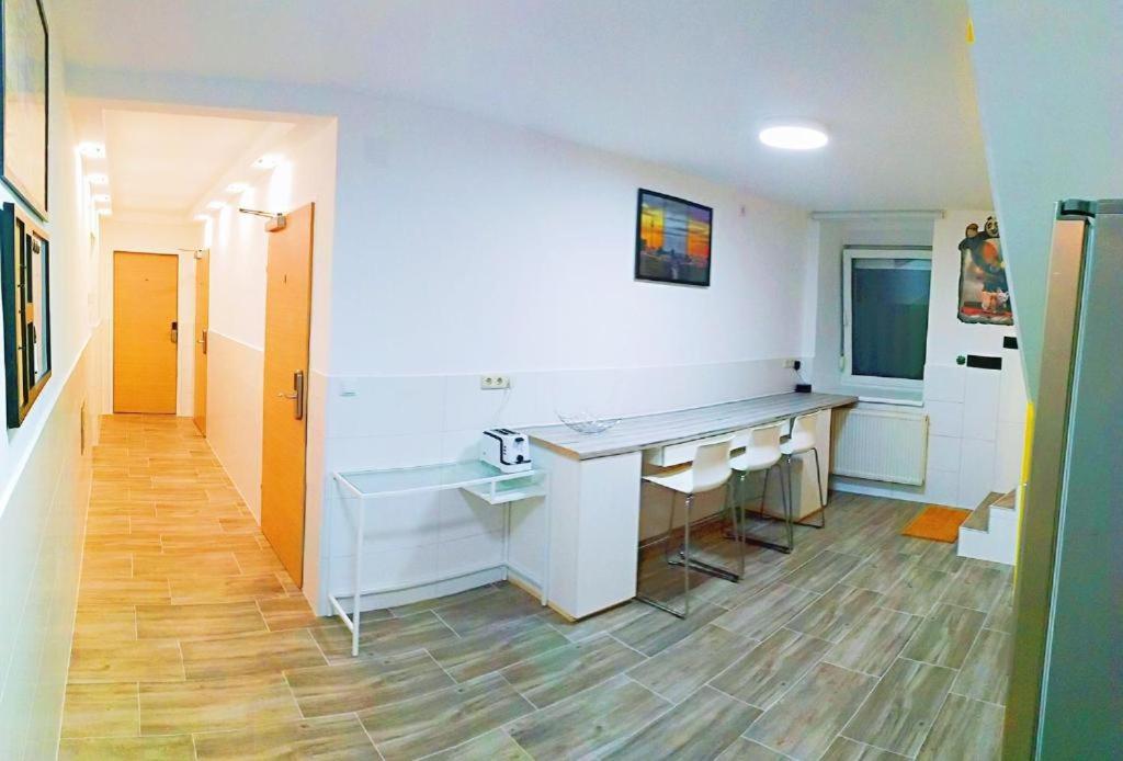 Smart Mini Hotel Vienna Exterior photo