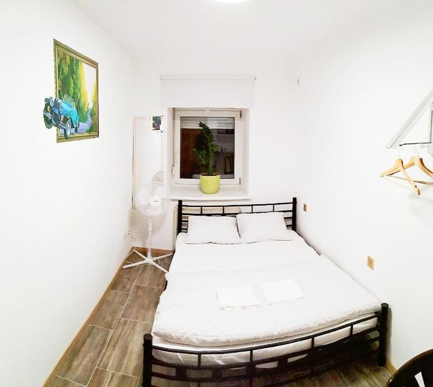 Smart Mini Hotel Vienna Exterior photo